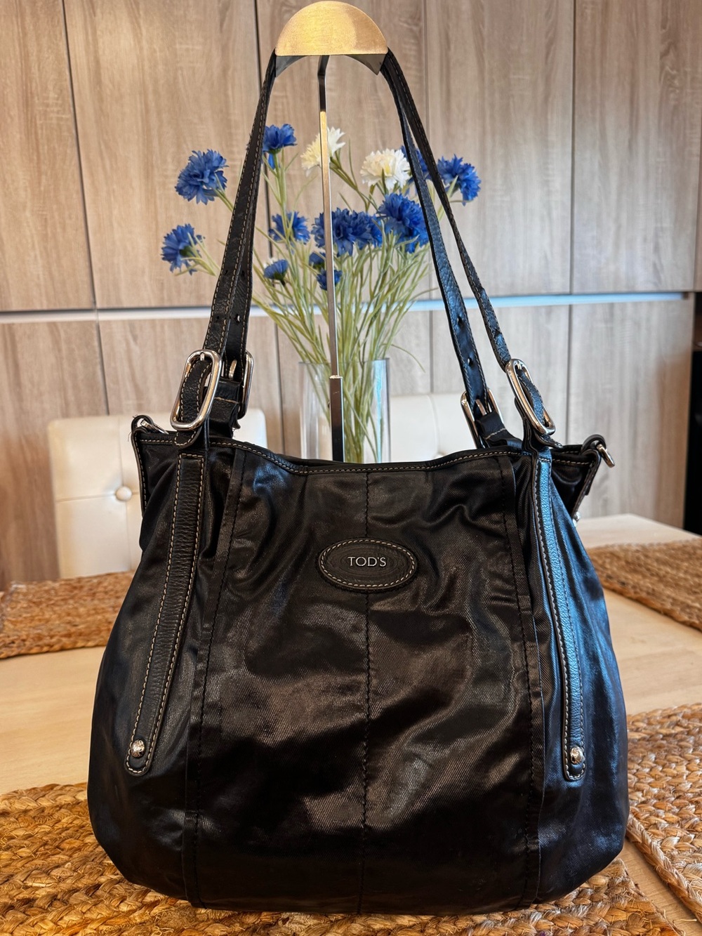 TOD'S Black Glazed Coated Canvas G - Bag Sacca Hobo Tote – A Good Old Beauty!